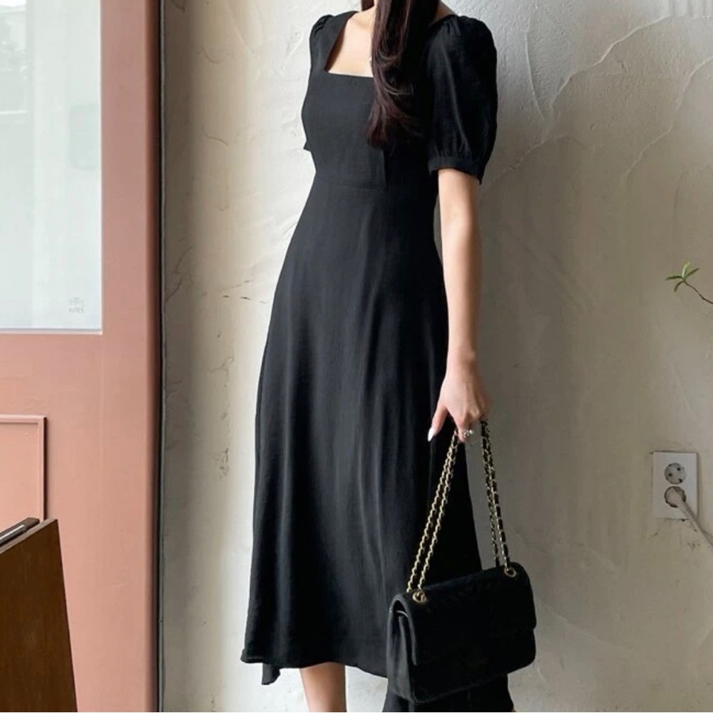 DAZY Square Neck Puff Sleeve Dress. Medium & XL. Runs small
